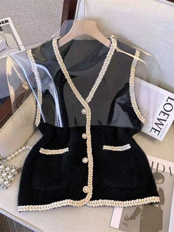 UZ Wholesale Store - Wholesale Outerwear Vest - Women's - Buttoned Loose Sleeveless V-Neck Vest Outerwear3