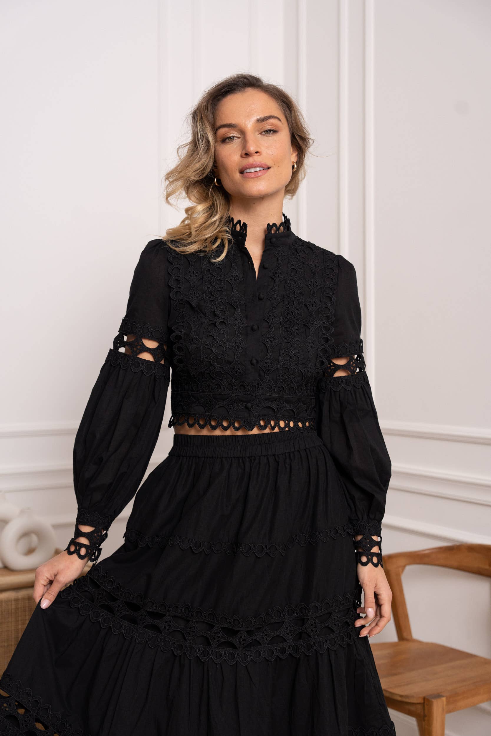 CHOKLATE PARIS (US No duties) - Venta al por mayor Conjuntos de top y falda - Mujer - Conjunto de camisa crop y falda de algodón calado Ellie - 81013 & 810155