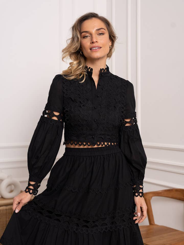 CHOKLATE PARIS (US No duties) - Venta al por mayor Conjuntos de top y falda - Mujer - Conjunto de camisa crop y falda de algodón calado Ellie - 81013 & 810155