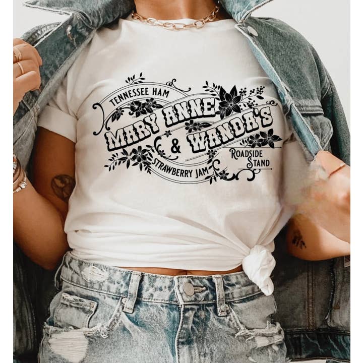 Ashton Grove Ltd Co – wholesale T-shirts med screentryck – Dam – Mary Anne och Wanda The Chicks grafisk t-shirt