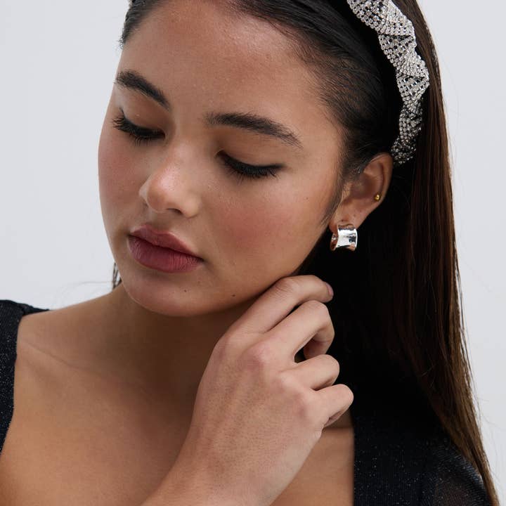 Angels Whisper Accessories - Wholesale Fashion headband – women's - Twist Rhinestone Statement Headband4