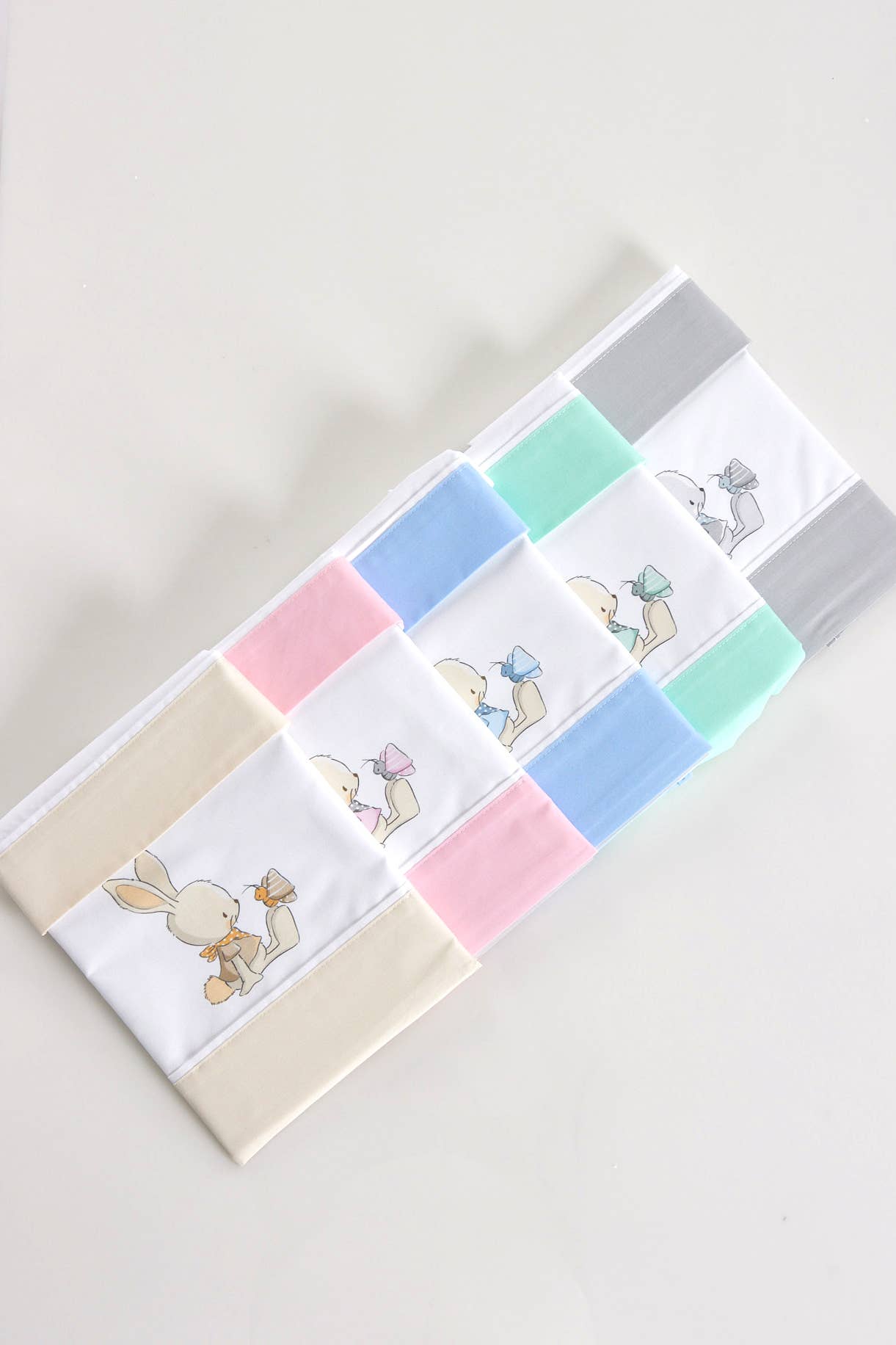 Amorim Gerações, LDA - Wholesale Cot/Crib Sheets - Printed Sheets Game Baby Moses Basket Rabbit & Butterfly 0710s0