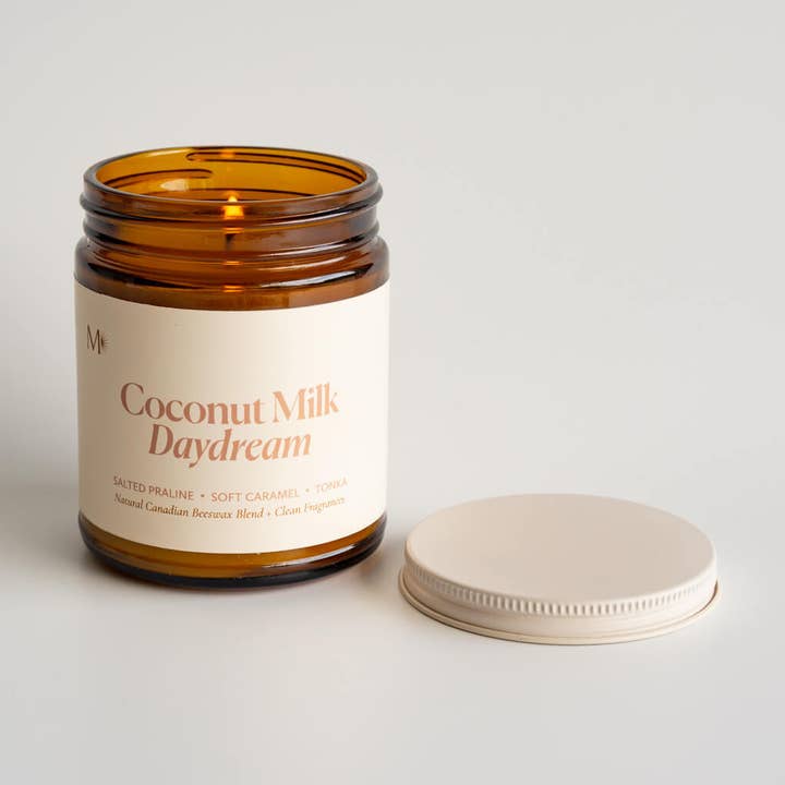Rêverie au Lait de Coco | Bougie en Cire d'Abeille Canadienne pour la vente par Misiyo Candle Co