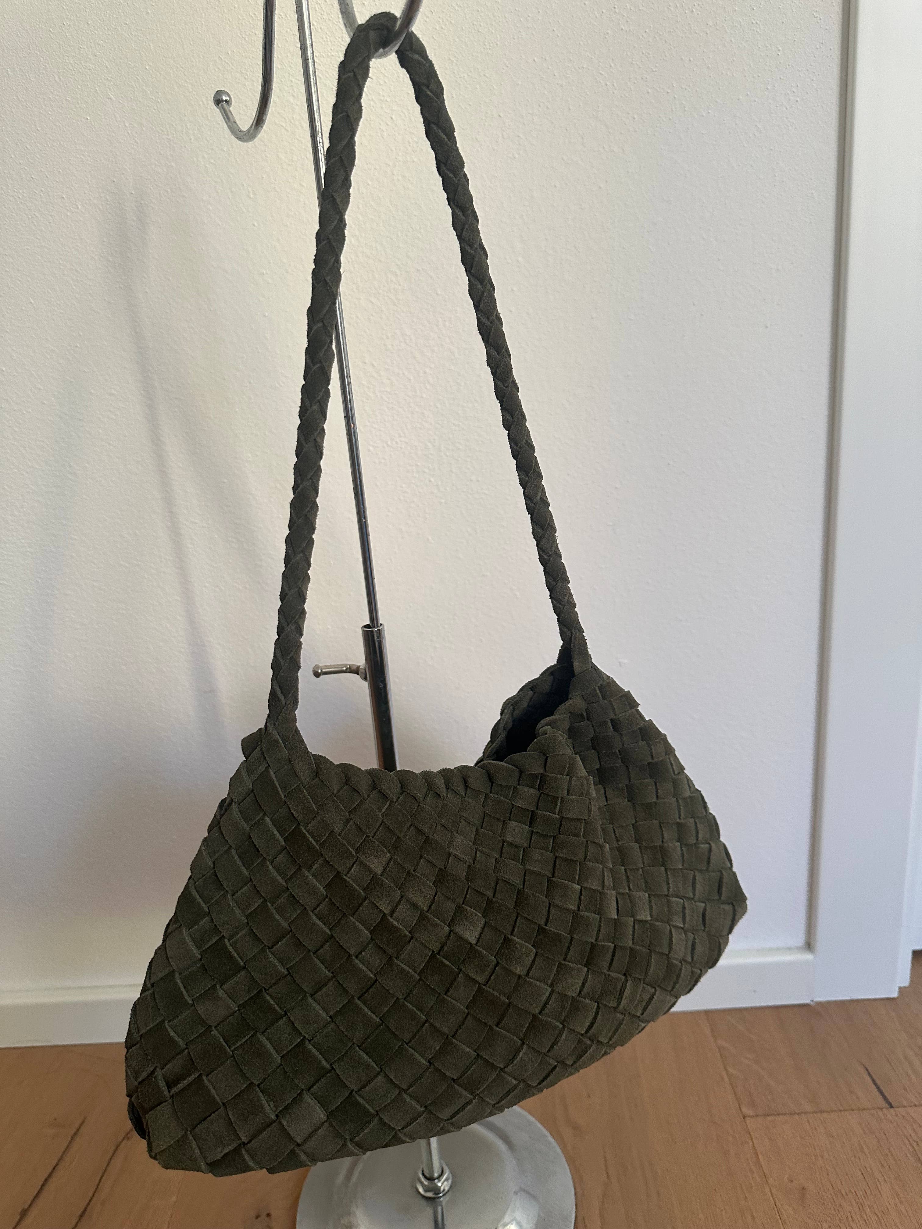 Zhade – Großhandel Schultertasche – Damen – ROSY SMALL Schultertasche aus Wildleder3