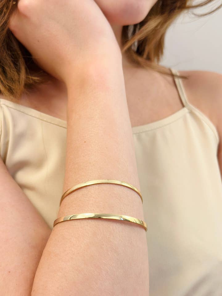 Bracciale Classico a Fascia Placcato Oro Naomi per la vendita all'ingrosso da parte di DEMI FINE Gold Filled Jewelry