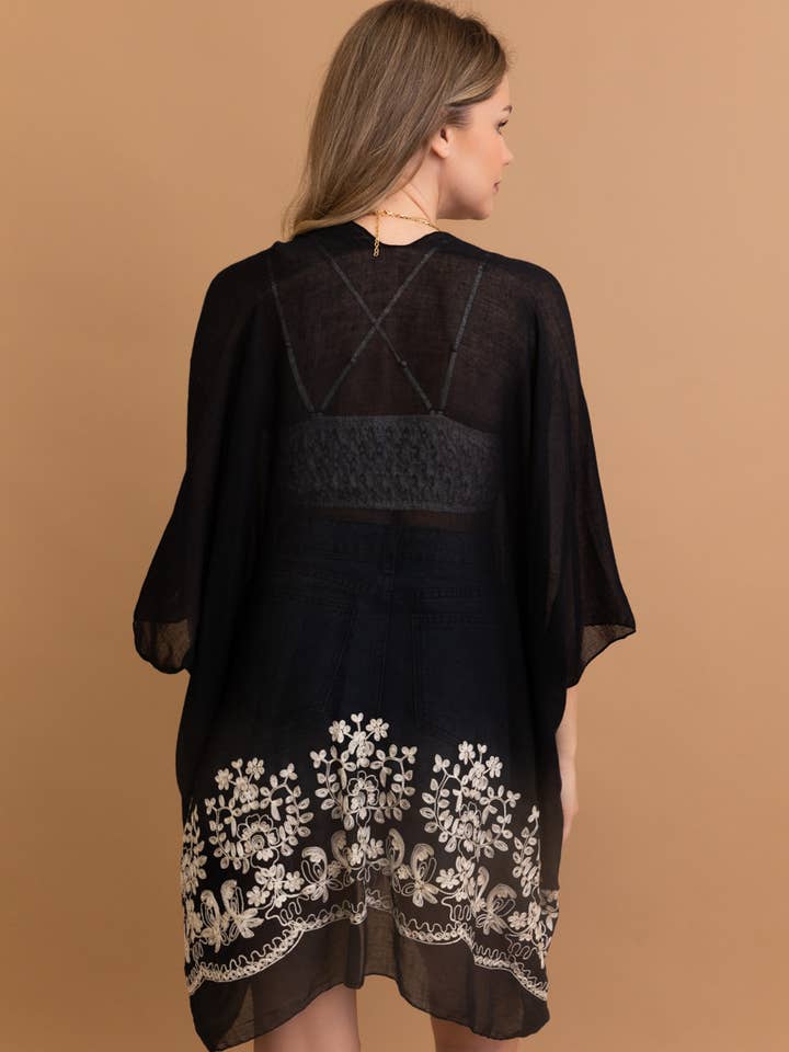 Leto Accessories - Vente Kimono – femme - Kimono brodé floral style bohème chic avec détails en points et pompons 🌼21