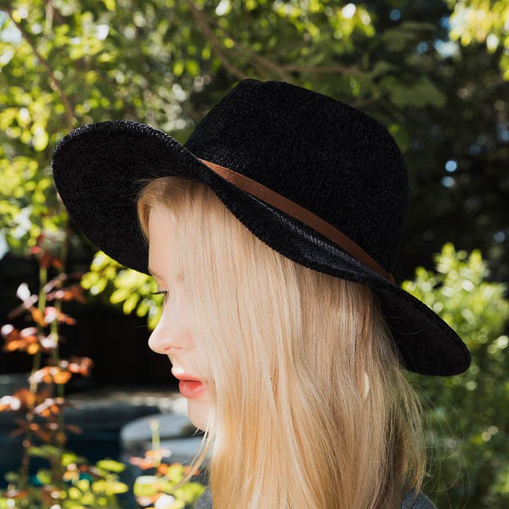 Leto Accessories - Wholesale Fedora - Women's - Corduroy Fedora Hat – Stylish Accessory for Fall & Winter