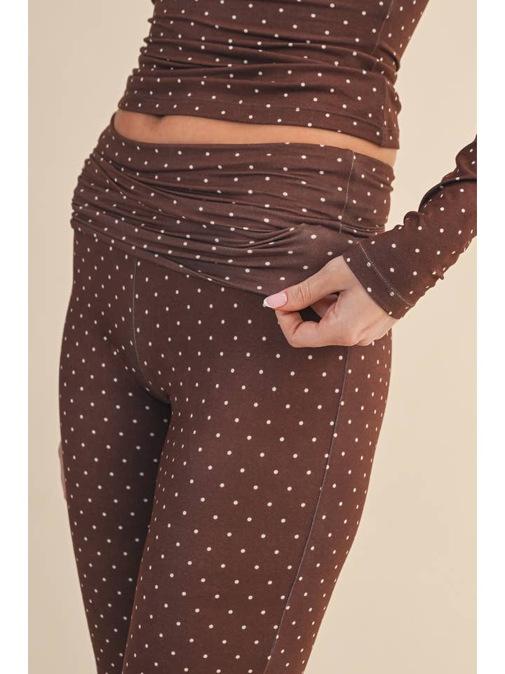 KIMBERLY C – Großhandel Sport-/Lounge-Leggings – Damen – Polka-Dot-Print Weiche Strickjersey-Faltbund-Schlaghose10