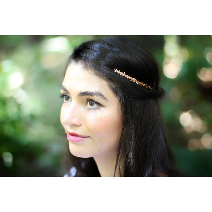 Corona della dea Dainty Twig Branches per la vendita all'ingrosso da parte di Avigail Adam