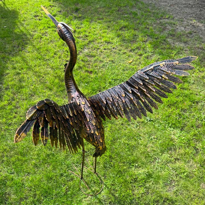 Marissa's Gifts - Wholesale Outdoor Ornament/Decor - Large Bronze with gold brush Heron Dimensions are 79 x 60 x 107cm. | Garden Statue | Bird Yard Art | Outdoor Decor5
