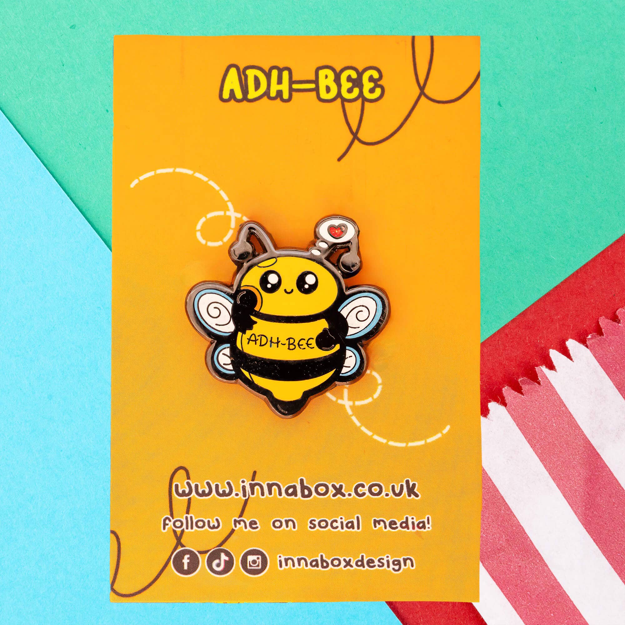 Innabox Ltd - Wholesale Reversspeld/knoop - ADH-Bee Glanzende Bij Enamel Pin - ADHD1