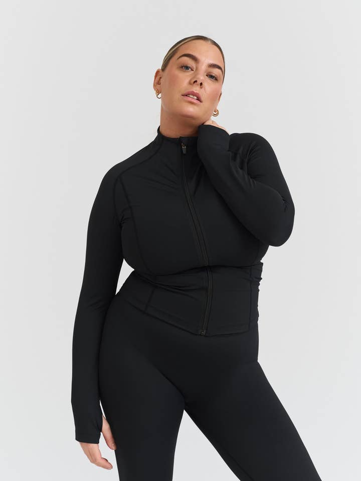 Sisterly Tribe - Wholesale Trainingsjack - Dames - Softsculpt Jack met rits - zwart1