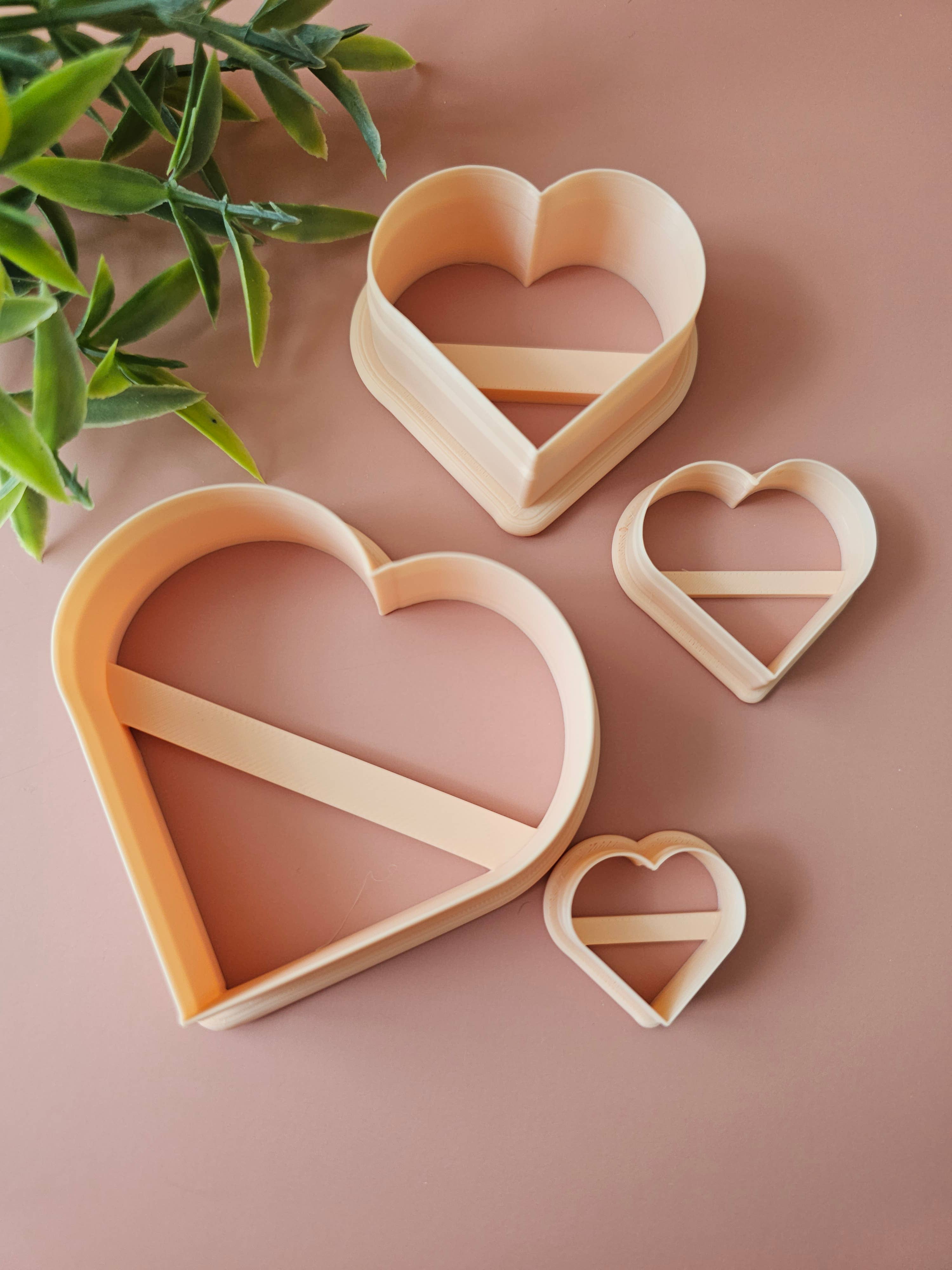 Carambola Desings - Wholesale Cookie Cutter - Heart set of 4 Sandwich cutters 2