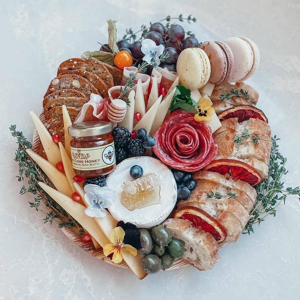 Charity Leaf - Wholesale Disposable Plate - Palm Leaf Round Plate - 10" Inch - Pack of 50 Plates6