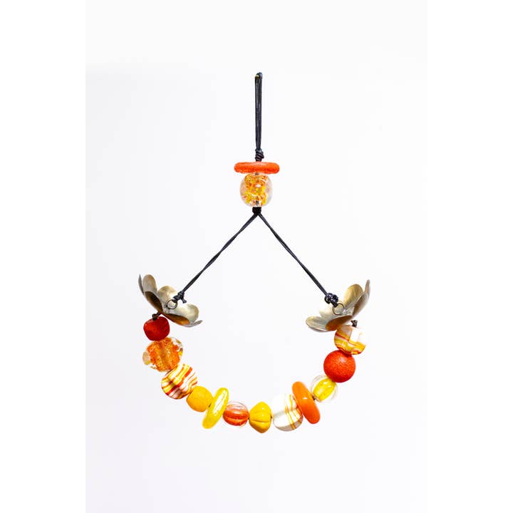 Den orangea kronbladsskalet/pärlorna för wholesale av Moksha Imports