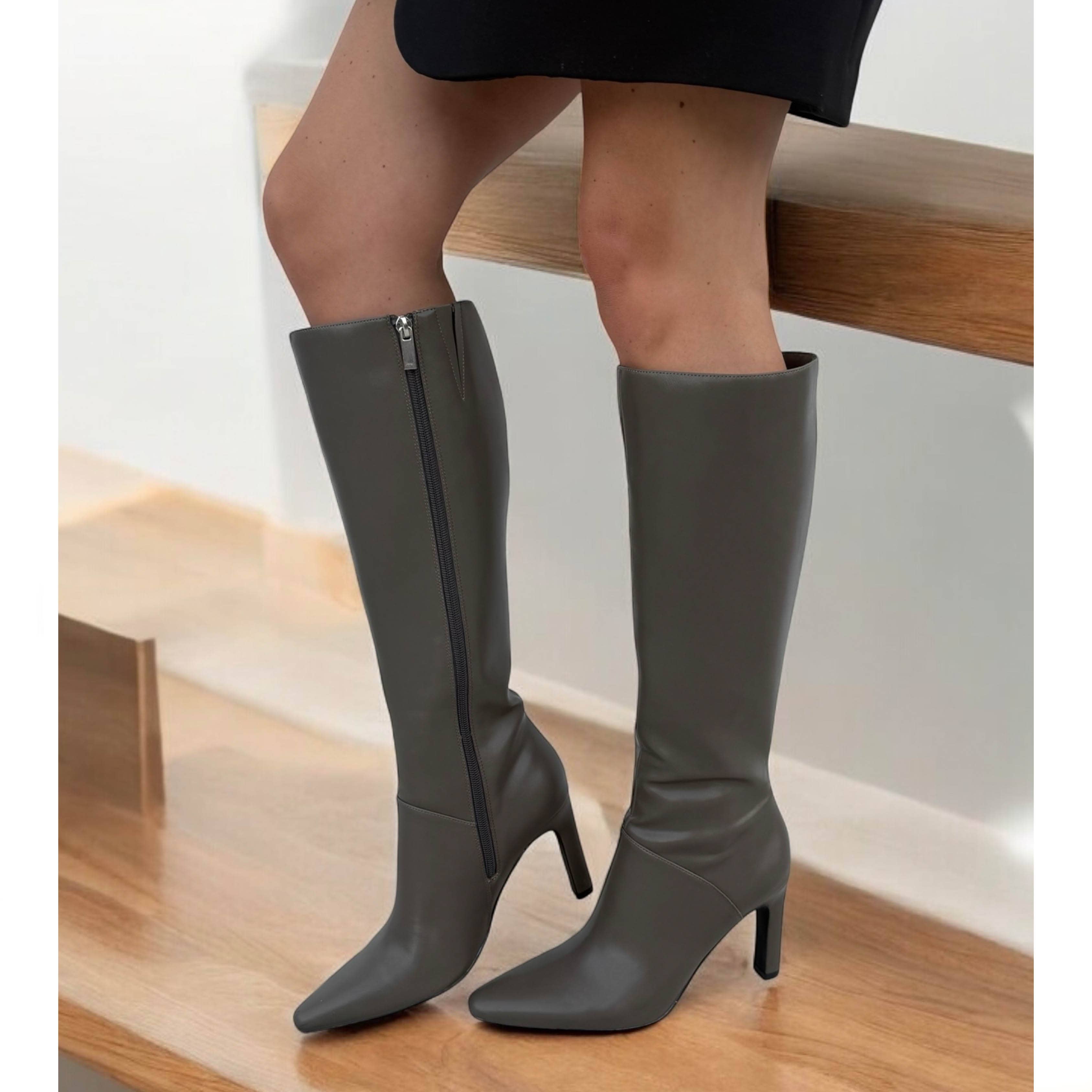 Ella Shoes Ltd - Wholesale Boots - Women's - Roxy: Knee High Heeled Boot - 2