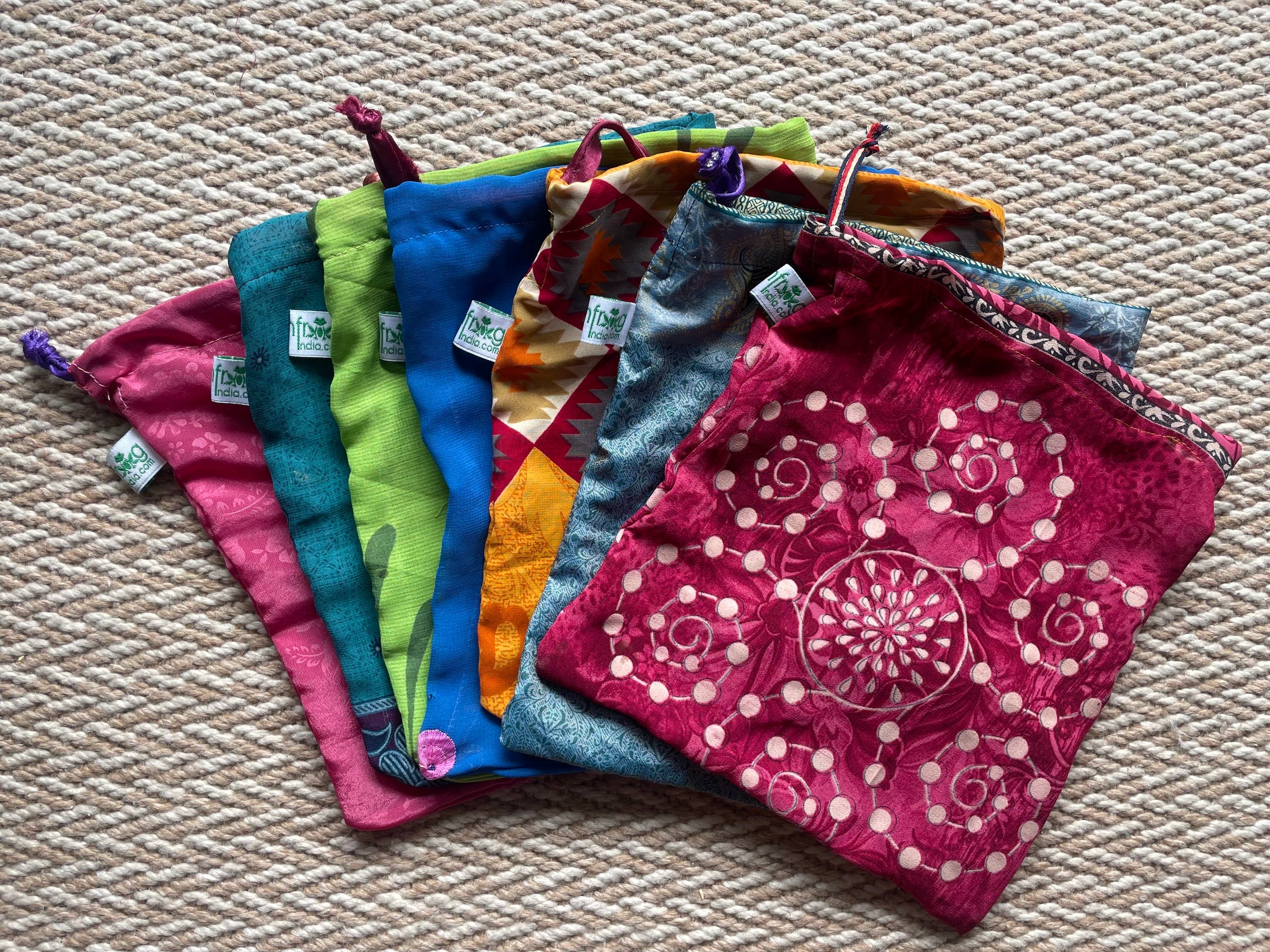 Green Frog India - Wholesale Gift Bag - Upcycled Sari Gift Bags and  Zero Waste Present Wraps5