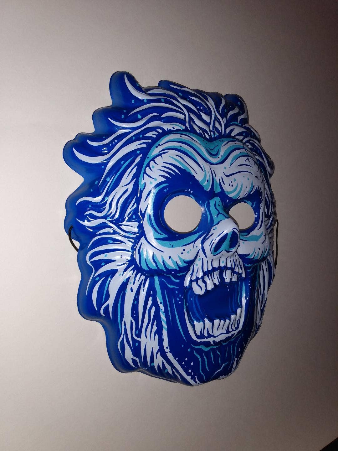 GOBLINHAUS – wholesale Costume – Unisex – GOBLINHAUS Masks “The Ghost” (vintage style Halloween Mask)1