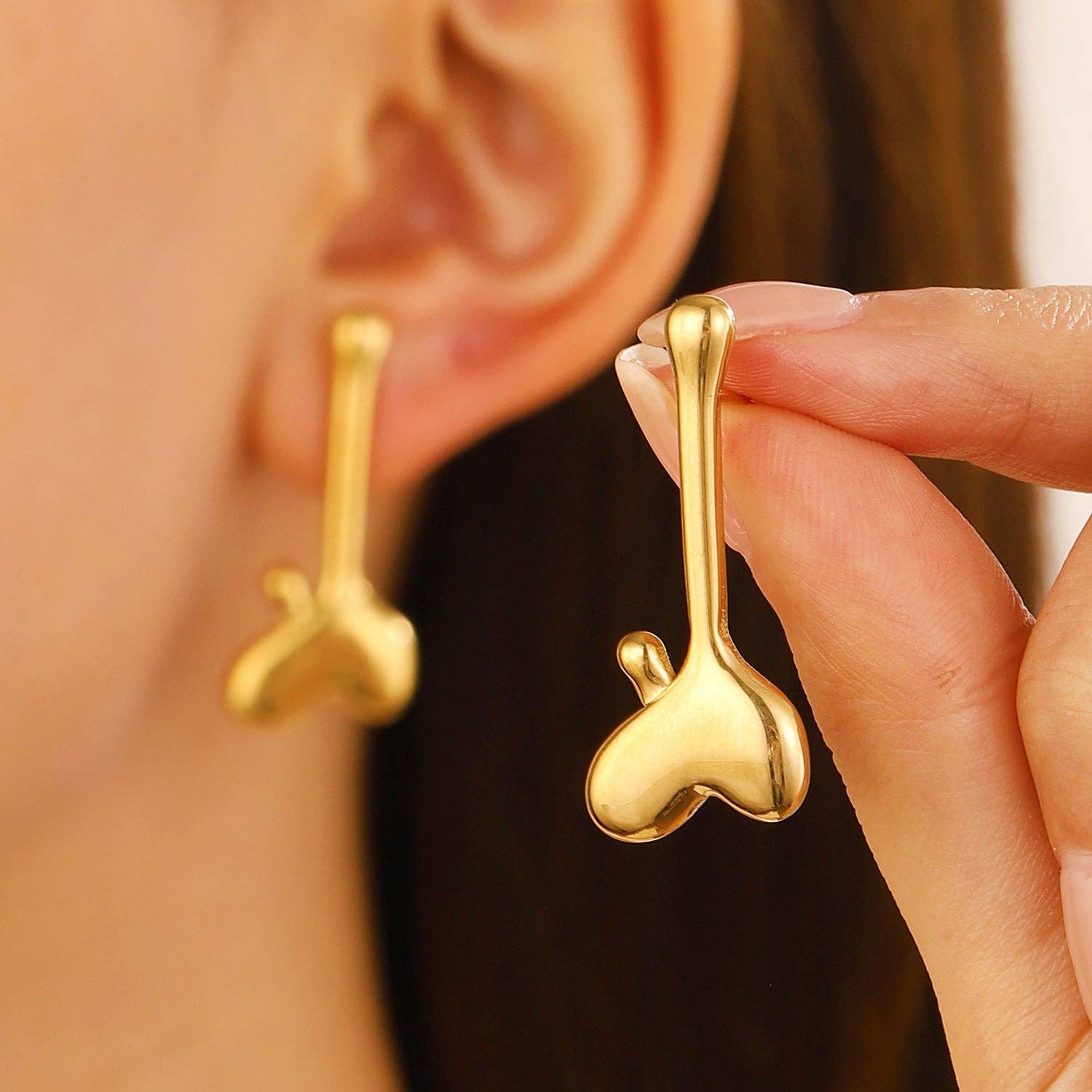 SALINA TRADING INC - Wholesale Dangle Earrings - Geometric Titanium Steel Earrings for Women - Trendy Heart and Round Shapes10