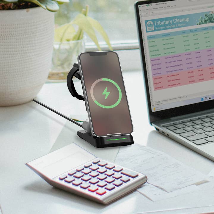 LAX Gadgets - Vente Station de charge - Station de recharge sans fil 3 en 1, support de chargeur, pack de vente au détail7