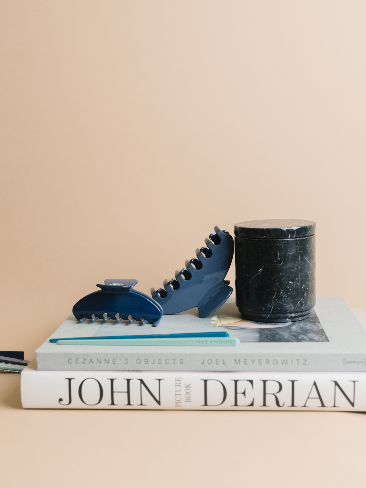 NAT + NOOR - Vendita all'ingrosso Fermaglio per capelli - Donna - Clip per capelli a artiglio | Mare | 4" Medio | Bicolore blu2