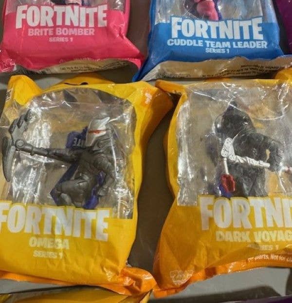 Wildwood Enterprises LLC - Wholesale Figurine Toy - Kids - Fortnite 3" Action Figures - Assorted Lot of 9 + BONUS ITEM!3