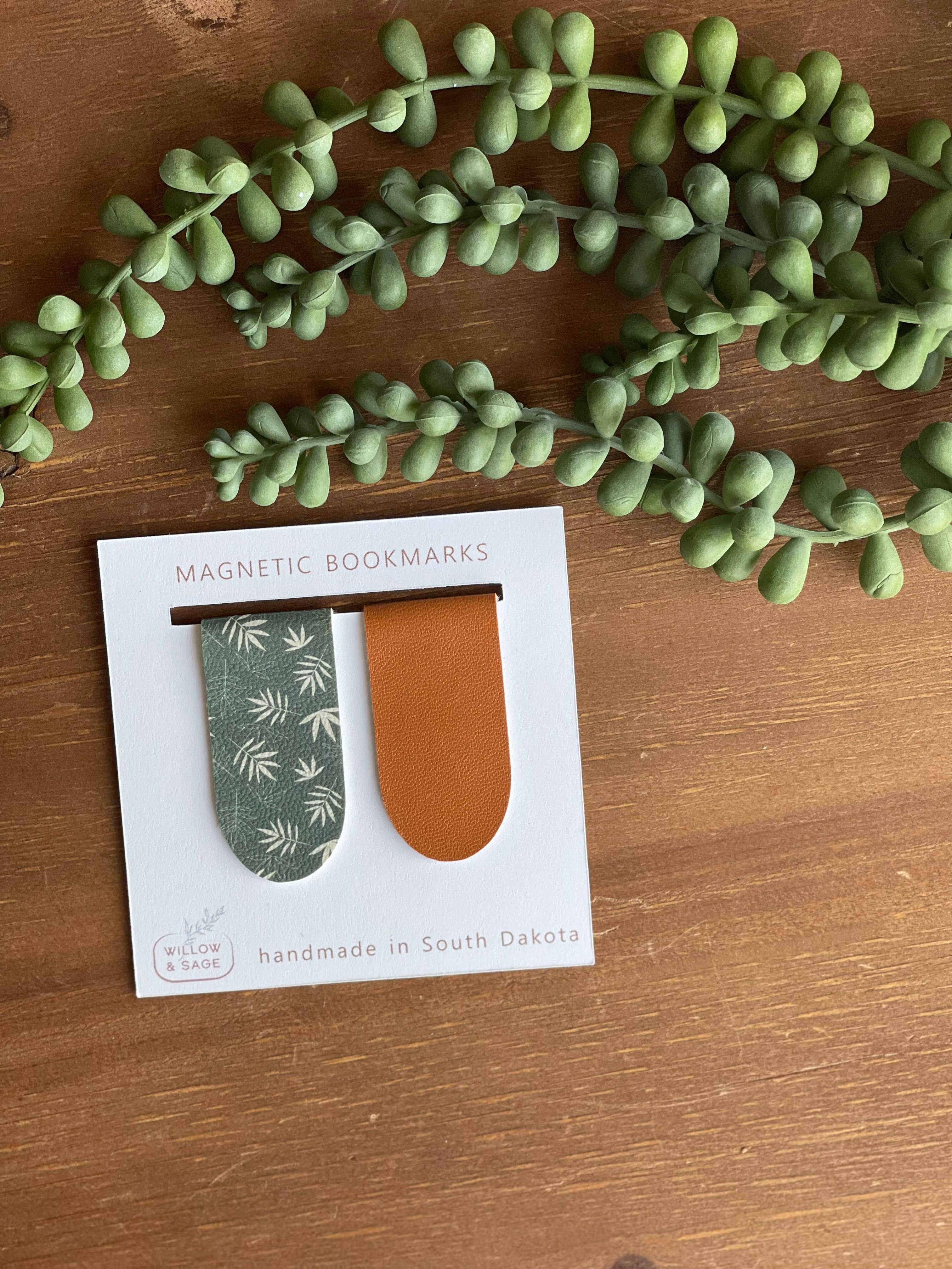 Willow & Sage - Wholesale Bookmark - Cognac & Forest Leaves Magnetic Bookmark Pair1