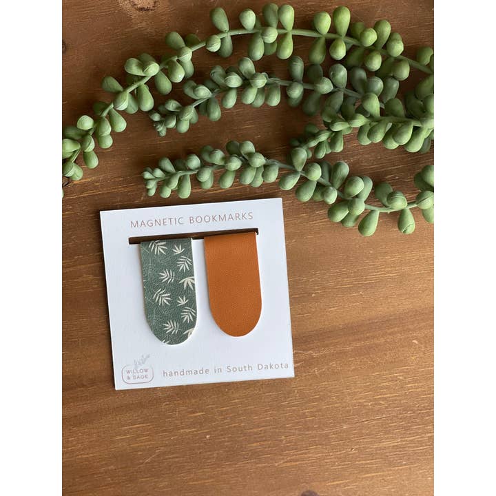 Willow & Sage - Wholesale Bookmark - Cognac & Forest Leaves Magnetic Bookmark Pair1