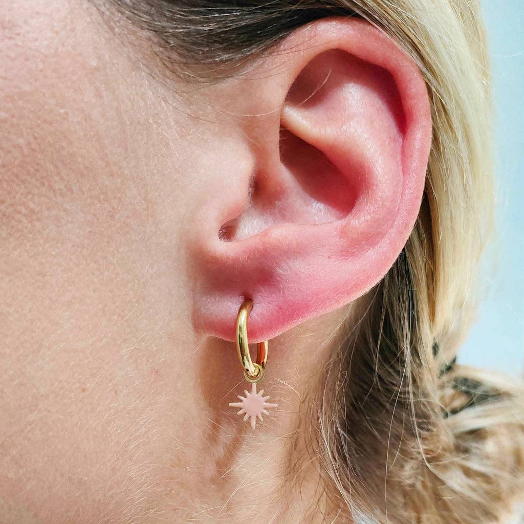 BRANDELIA - Wholesale Dangle Earrings - Pendant Earrings · Nude Star Gold Hoop1