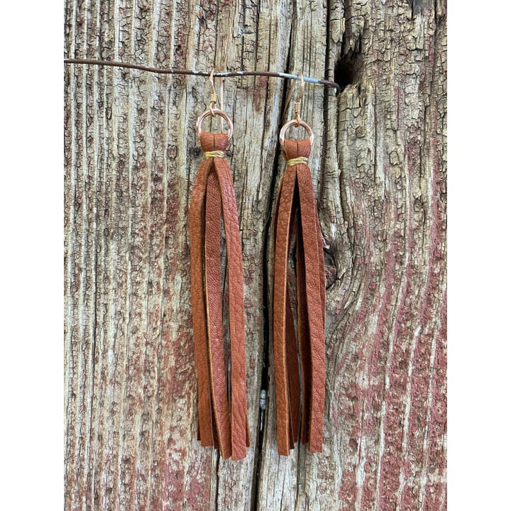 J.Forks Designs - Vendita all'ingrosso Orecchini con nappe - 14112 Orecchini in pelle con nappine2