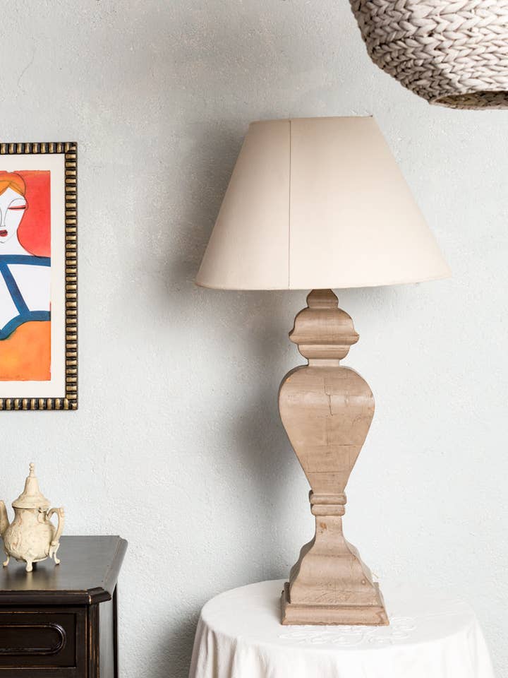 Lampada in legno vintage Mia per la vendita all'ingrosso da parte di Antique Arte y Decoración