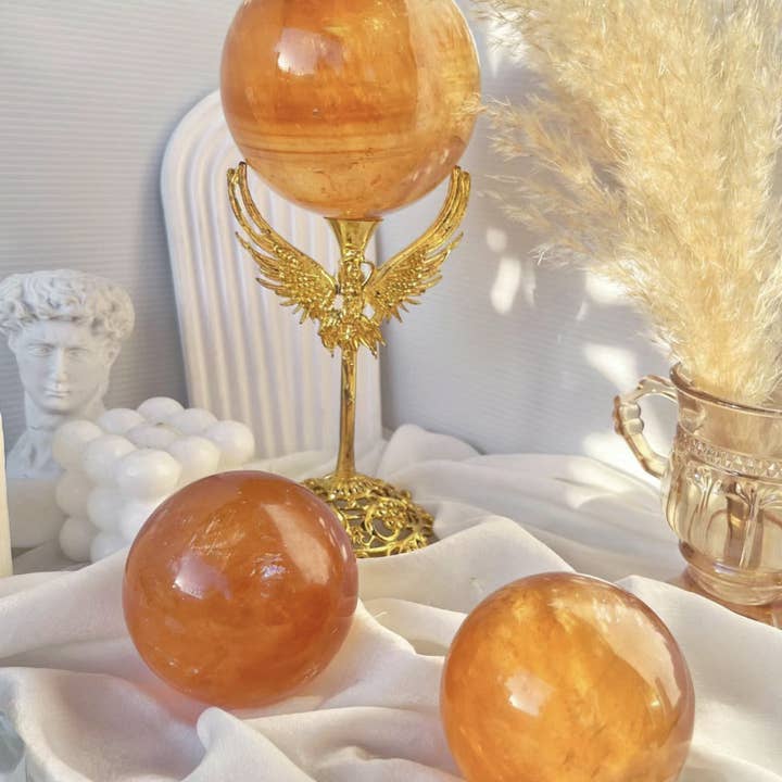 Moon Rituals – wholesale Spiritual stone/crystal – Radiant Yellow Calcite honey calcite Sphere - Healing Crystal for Positivity and Joy, Christmas Crystal Gift2