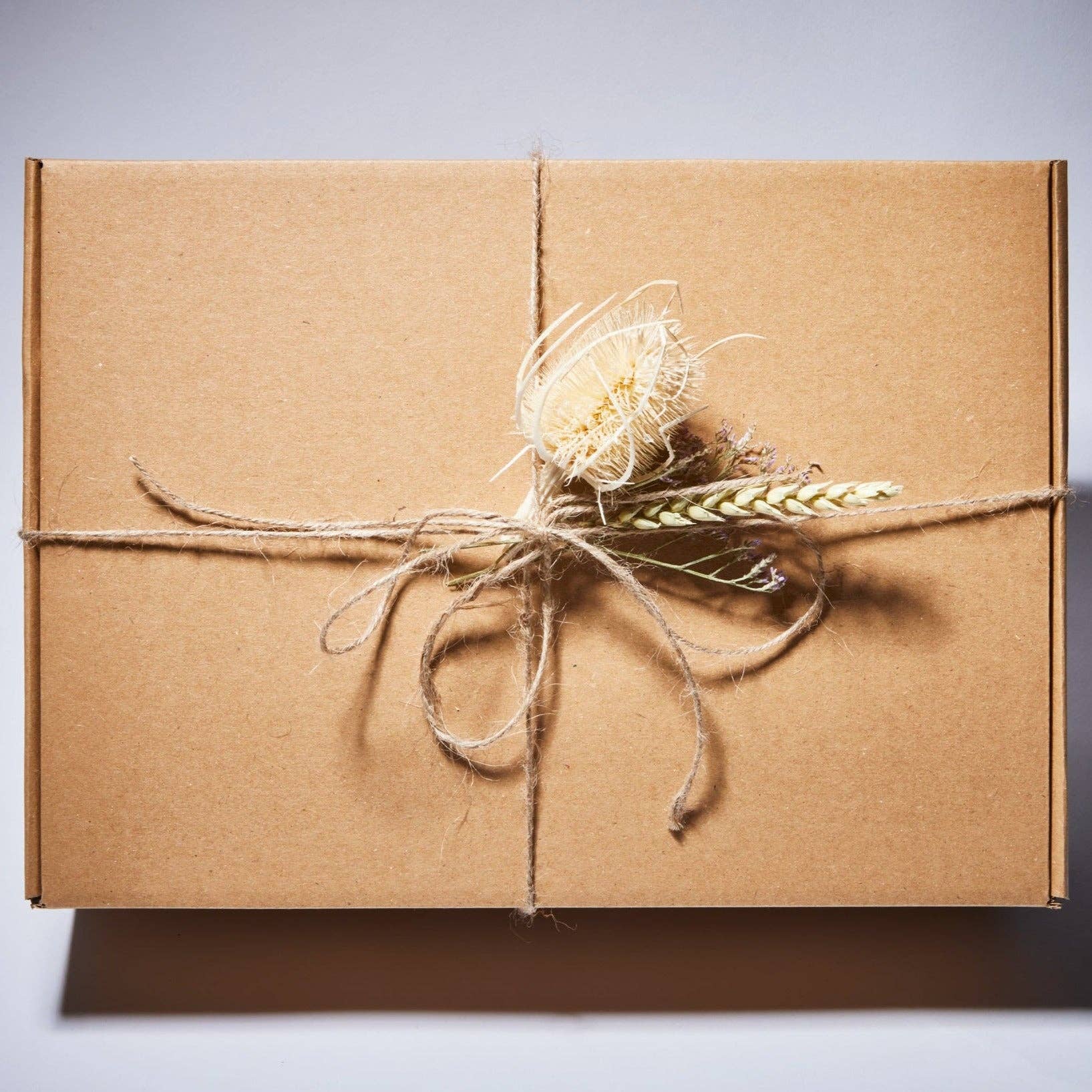 The Home Moment Candles Ltd - Wholesale Jar/Filled Candle - Amber | Guaiac wood & Amber Fragranced Candle4