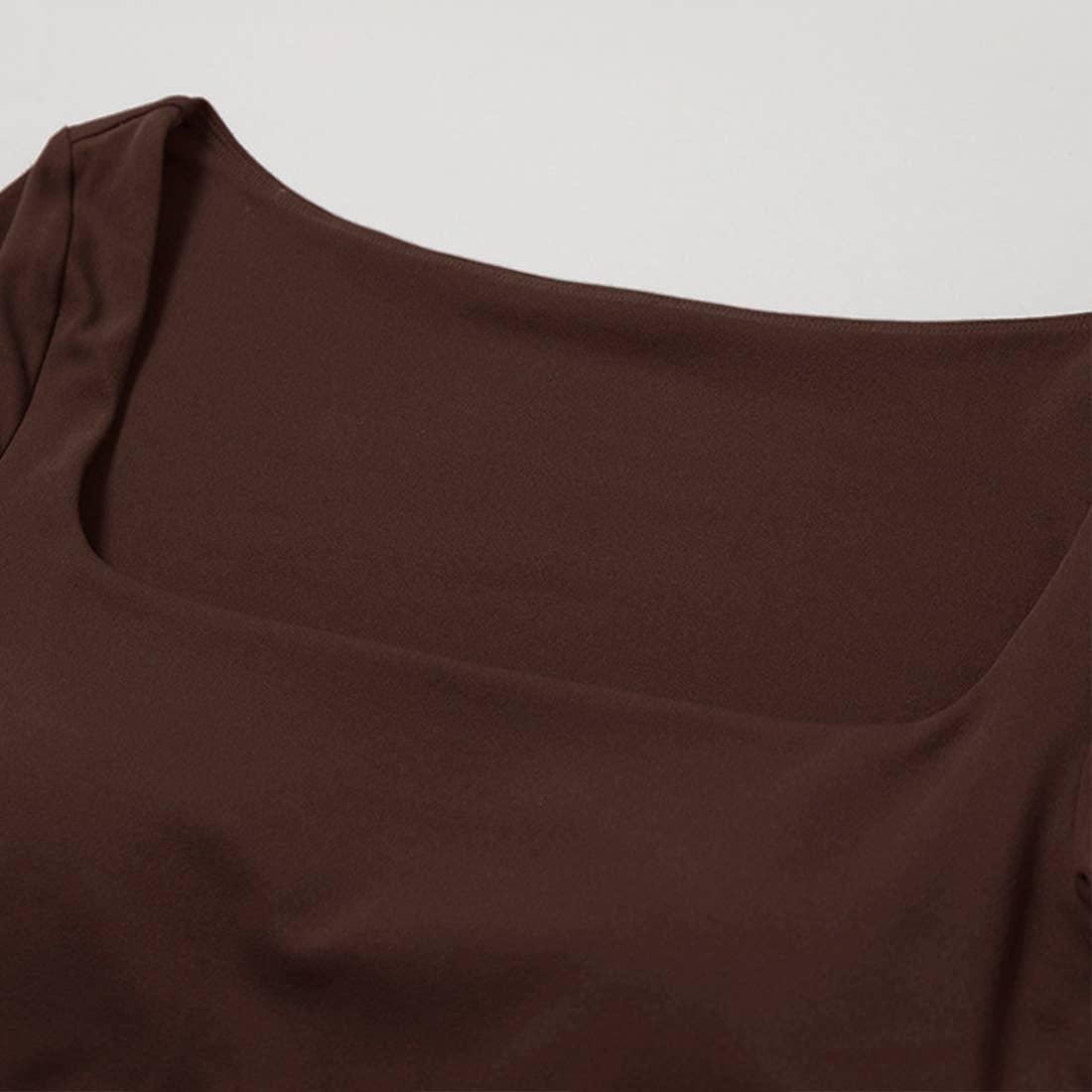 Sodalemon - Vente Ensemble de sport – femme - Ensemble de sport 2 pièces femme avec crop top rembourré et pantalon évasé4