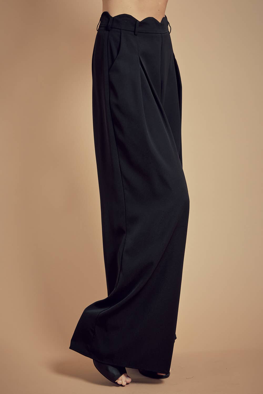 BNS - Vente Pantalon – femme - Pantalon long uni à jambes larges avec poches1