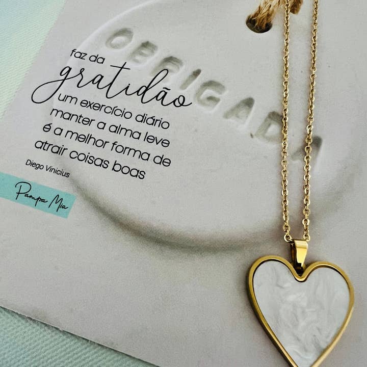 Fil de cœur nacré pour la vente par Pampa Mia