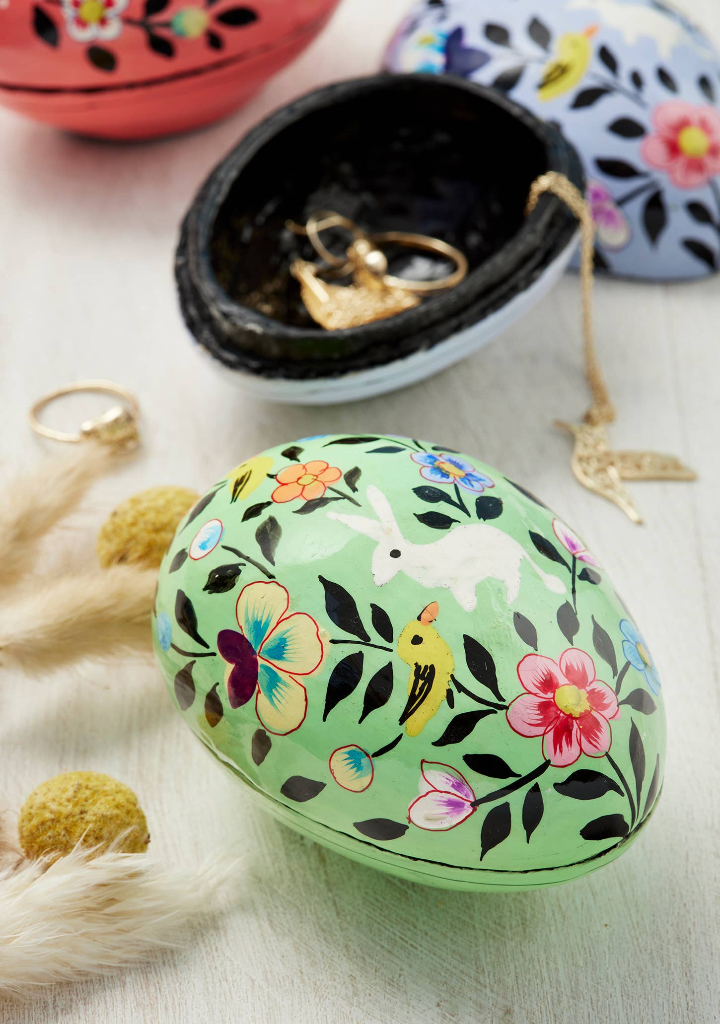 Namaste – wholesale Decorative box – Kashmiri Bunny&Chick Hand Painted Egg Gift Box1
