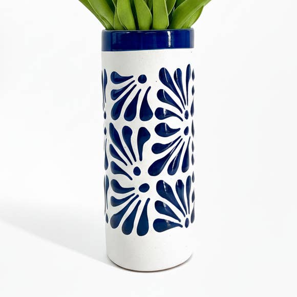 Vase en céramique cylindrique bleu Talavera pour la vente par Fiesta McAllen LLC