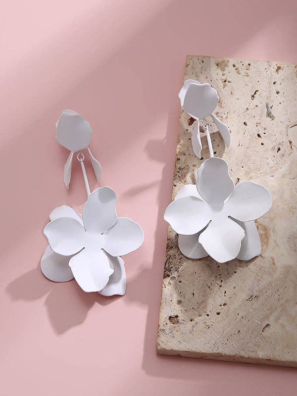 VividLux - Wholesale Dangle Earrings - Flower Shape Drop Earrings Earrings Accessories4