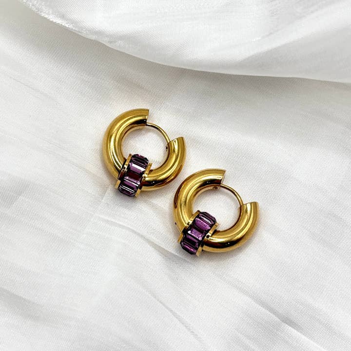 DUESTELLE ITALIA - Wholesale Huggie Earrings - Luna Bolt Hoops - Rounded Hoop Earrings with Zirconia8