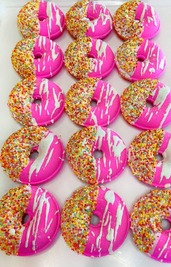 Voodoo Bath & Body - Wholesale Bath bomb/fizz - Donut Bath Bomb0