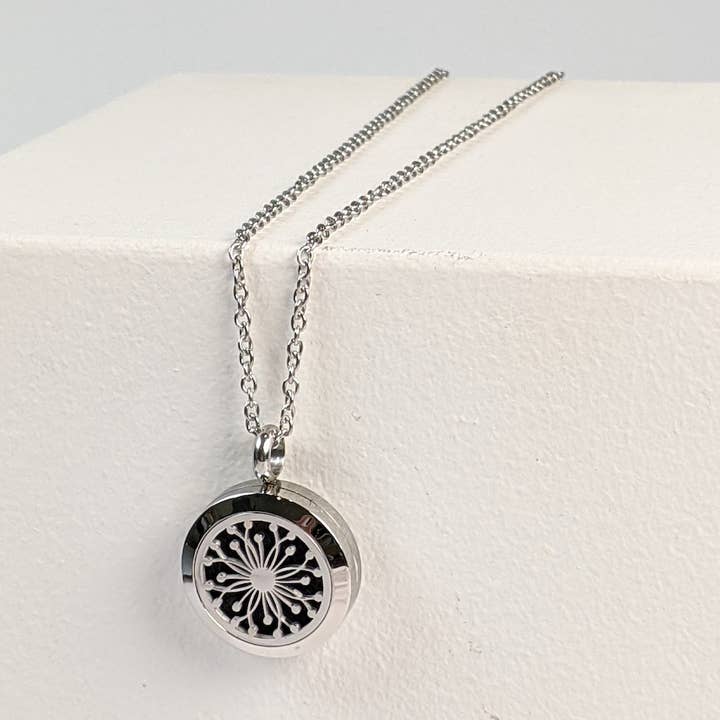 Diffuser Necklace Bliss - Stainless Steel (20mm Locket) for wholesale by Acacia Aromatherapy