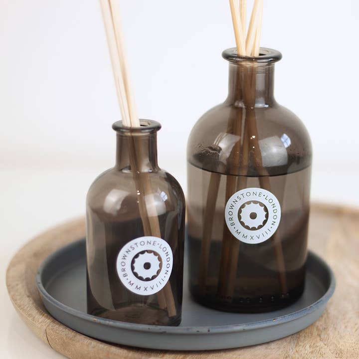 Woodsmoke & Amber Diffuser - 200 ml for engroshandel hos Brownstone London