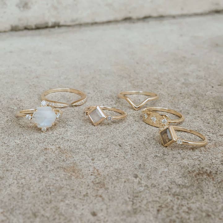 ZOHREH - Wholesale Signet Ring - Diamond Starburst Ring 9k Gold6