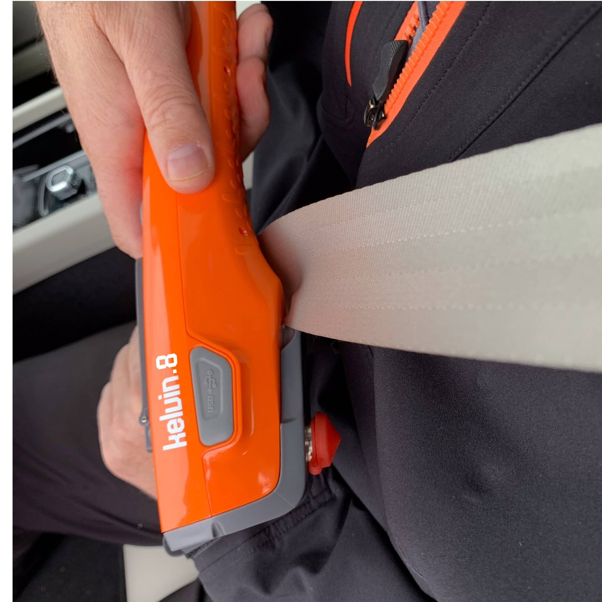 Kelvin Tools - Wholesale Handy Tool - Kelvin 8 - Automotive Emergency Multi Tool & Cell Charger5