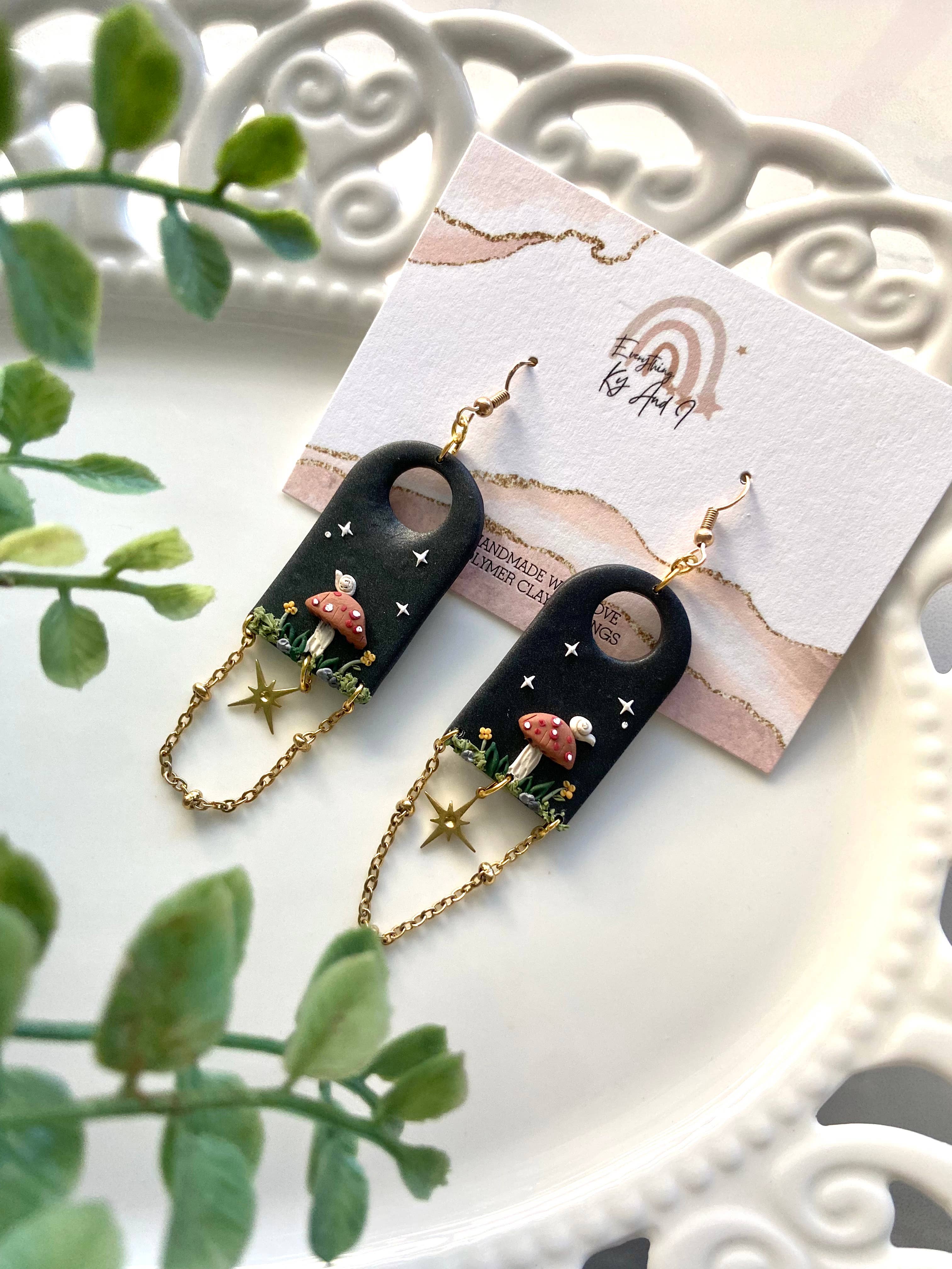 Everything Ky and I – Engroshandel Hængeøreringe og creoløreringe – Moody Night champignon øreringe1