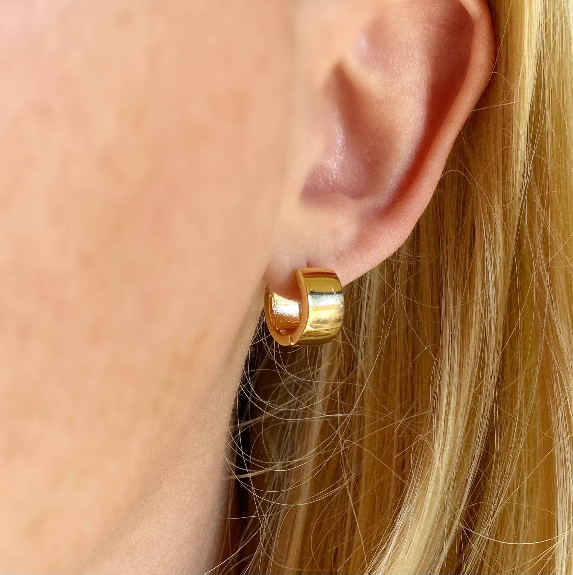 GoldFi - Wholesale Hoop Earrings - Gold Chunky Flat Clicker Hoop Earrings1