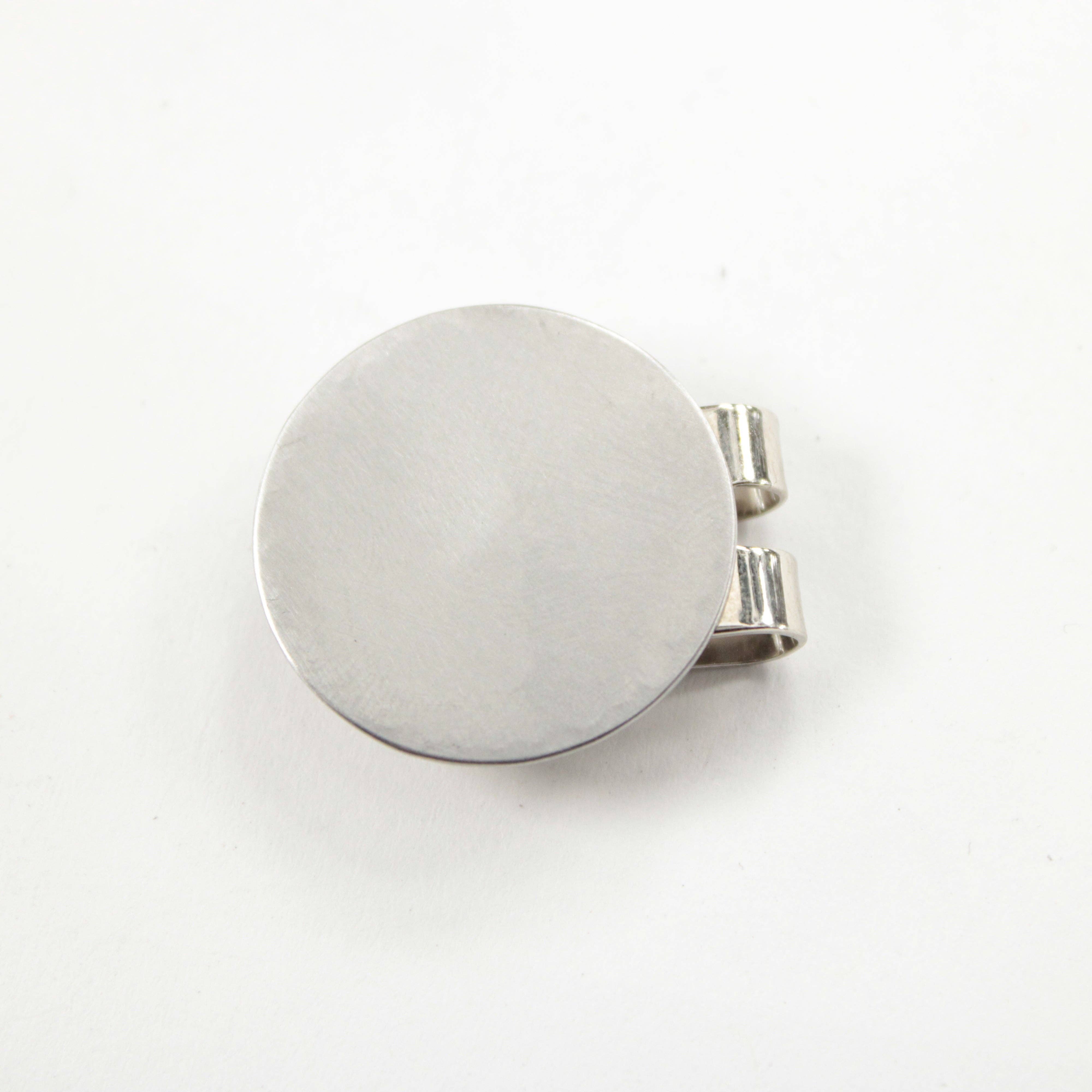 Completely Hammered – wholesale Sporttillbehör – ”GUNGA. SVÄR. UPPREPA.” MAGNETISK golfboll markör med valfri hatt klipp3