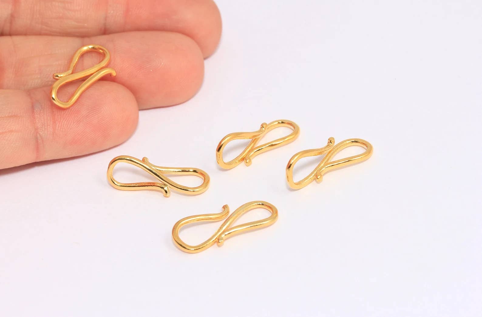 QueenJewelryM - Wholesale Clasp - 21mm 24k Shiny Gold Necklace Clasp, S Clasp Charms, BRT385