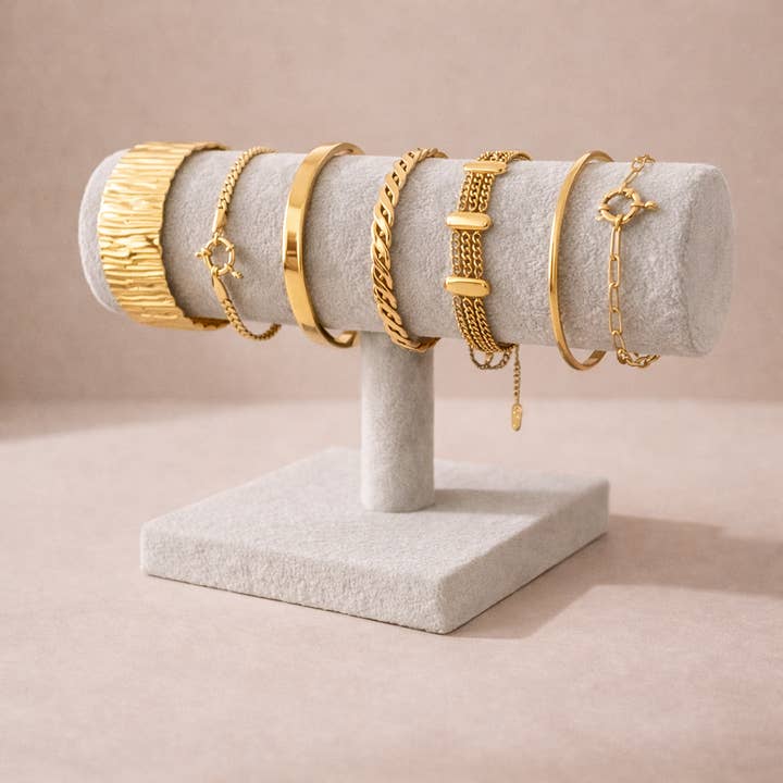 Bracelets prêts à la vente Bangle Bar x7 Plaqué or Manchettes pour la vente par Gold Lunar